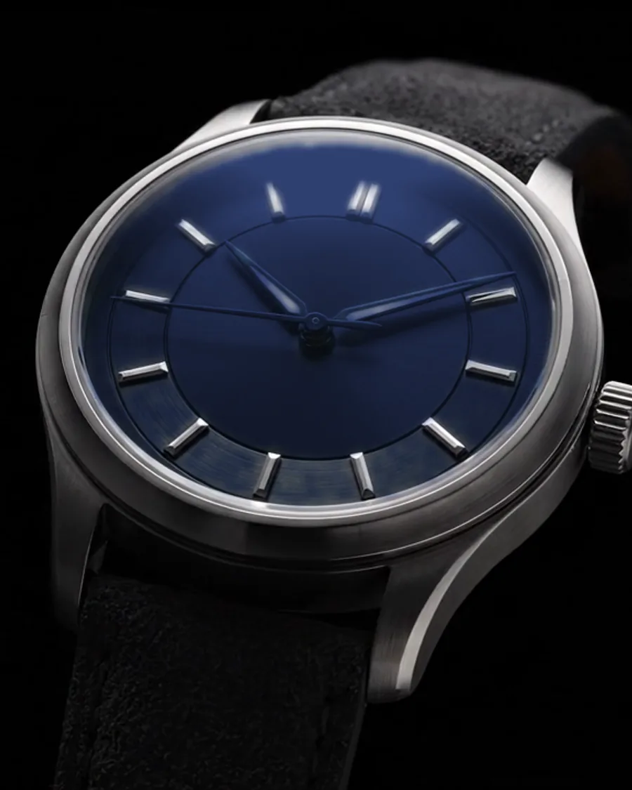 MERIDIAN 01 Ink — deep blue dial